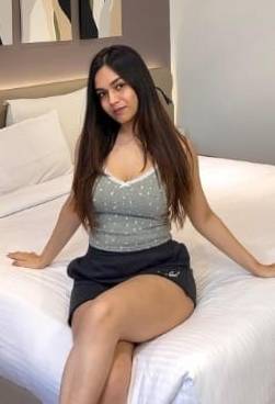 Barabanki escort in hotel